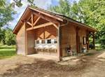 bourogne-tourisme-campingcar-atypique-original-rivière-tournus-eaunes-cluny-solutré-vignes-vignobles-macon-vélo-randonnée-prochedelyon-france-saoneetloire-famille-avecenfants-allinclusive-messeugne-savignysurgrosnes-cathédrales-brancion-pleinair-camping-restaurant-patrimoine-activités-gastronomie-vins-châteaux-randonnée-convivialité-jeuxpourenfants-animations-bistrot-chaleureux-menu-restauration-cuisinefrançaise-bourguignon-vacances-convivialité-71-voiebleu-voieverte