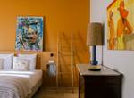 7 BD belle hauteur sous plafond dans la chambre Toit mon Toit chez marcelle en Camargue
