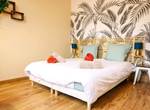 •	chambre parentale lit queen-size