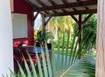 Villa-Hibiscus-terrasse-vue-jardin
