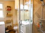 •	salle de bain avec douche à l’italienne
