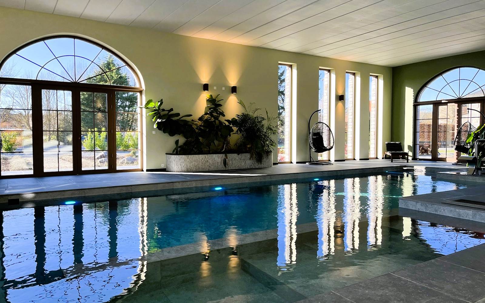 piscine intérieure