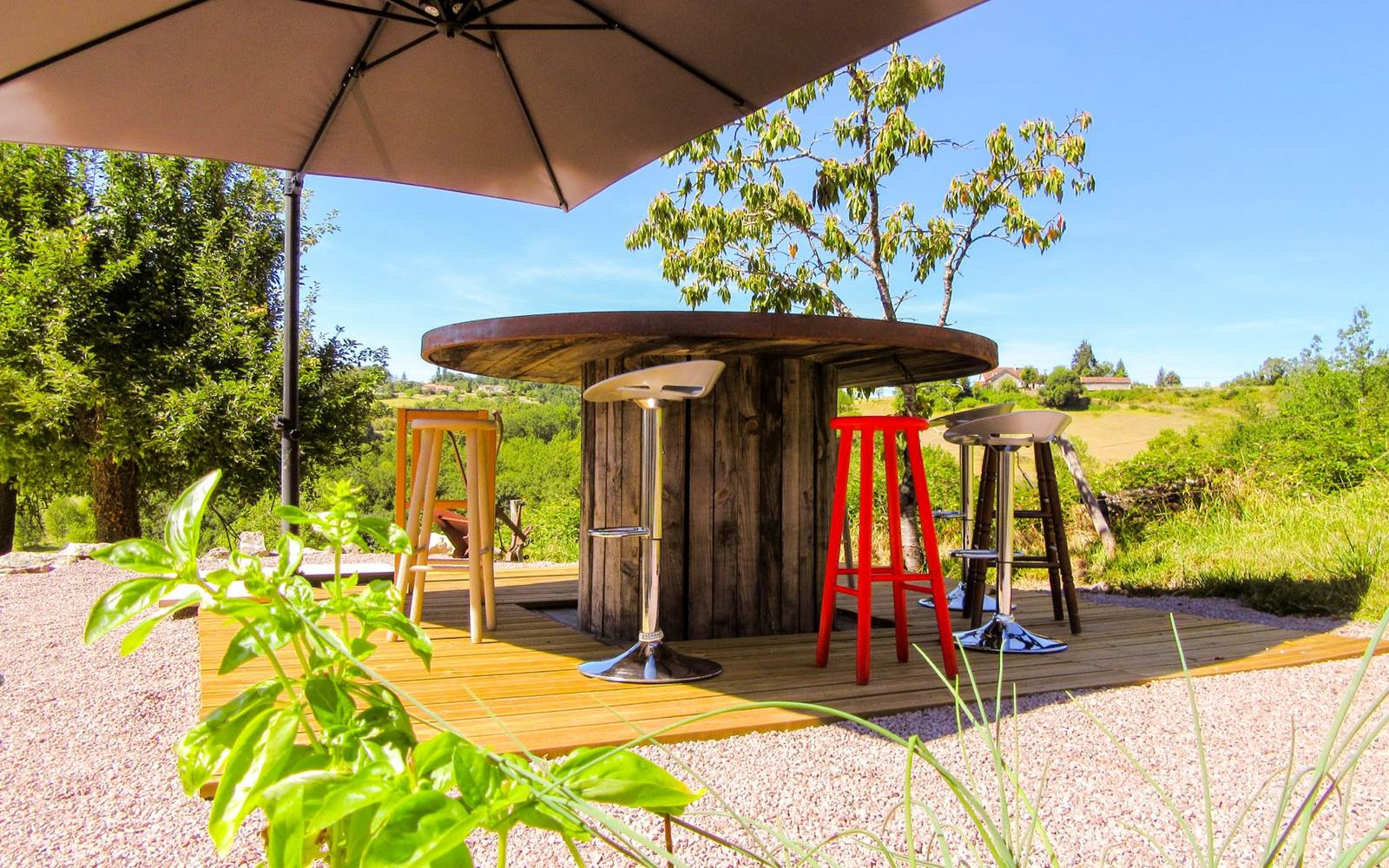 terrasse devant le gîte intimité