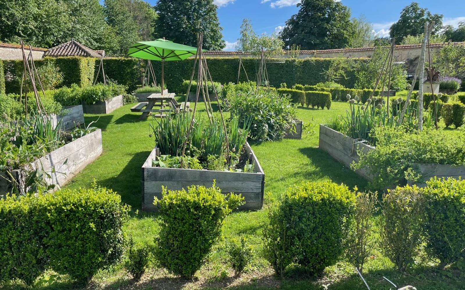 JARDIN DES AROMATES