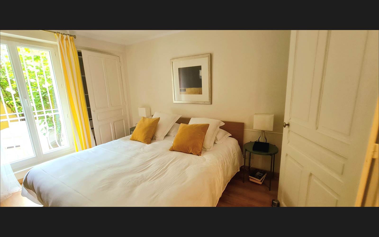 VILLA DU LAC VICHY - chambre  lit KING-BED