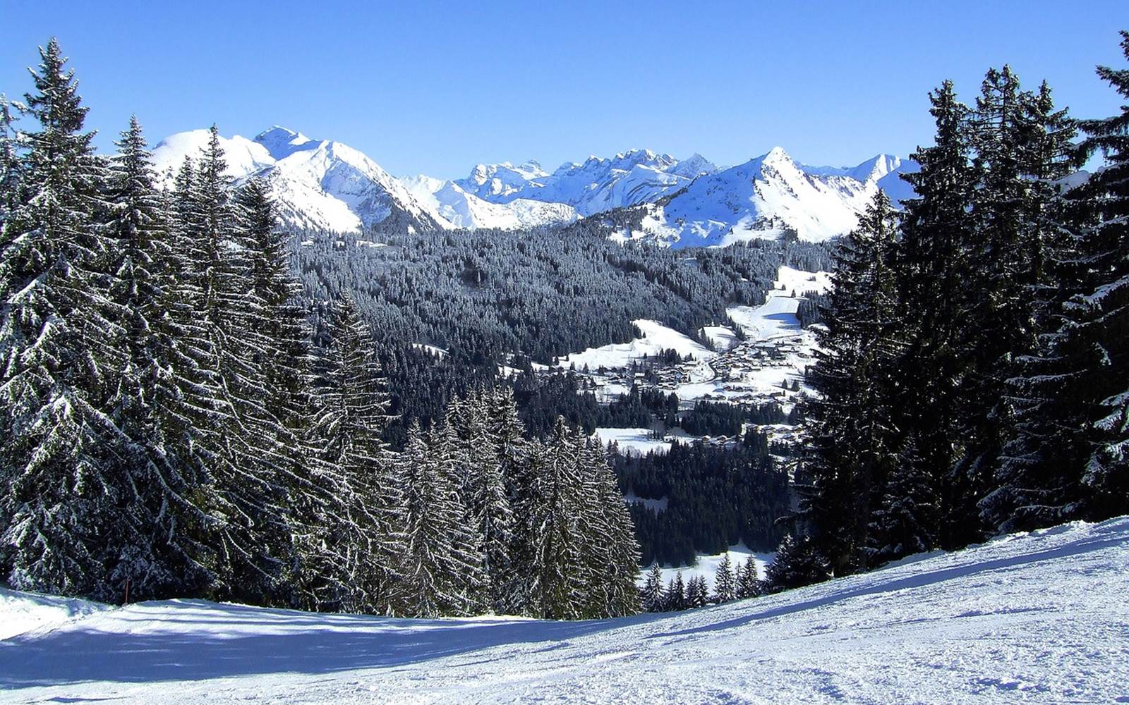 CHALET-PORTESDUSOLEIL-AVORIAZ-MORZINE-FAMILIALE