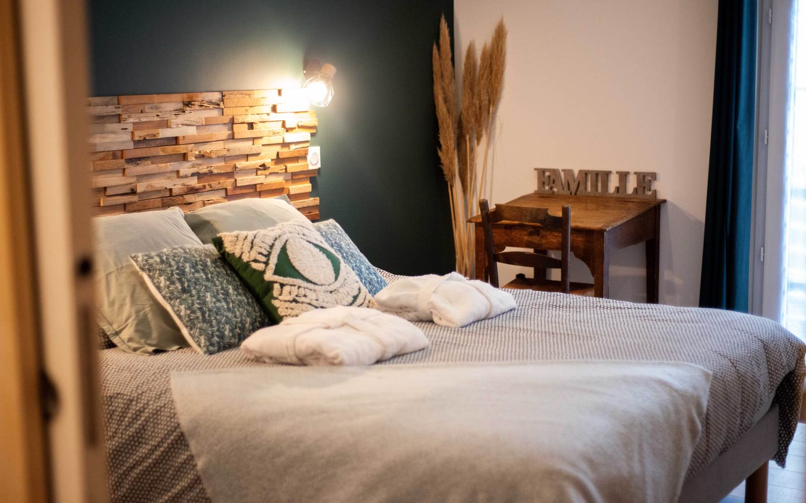 chambredhotescale32pommedepin