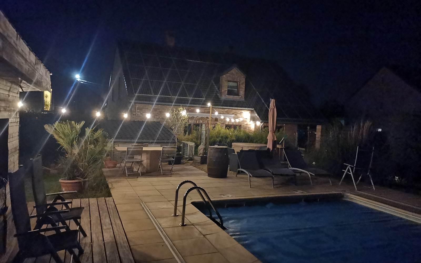 Le jardin by night