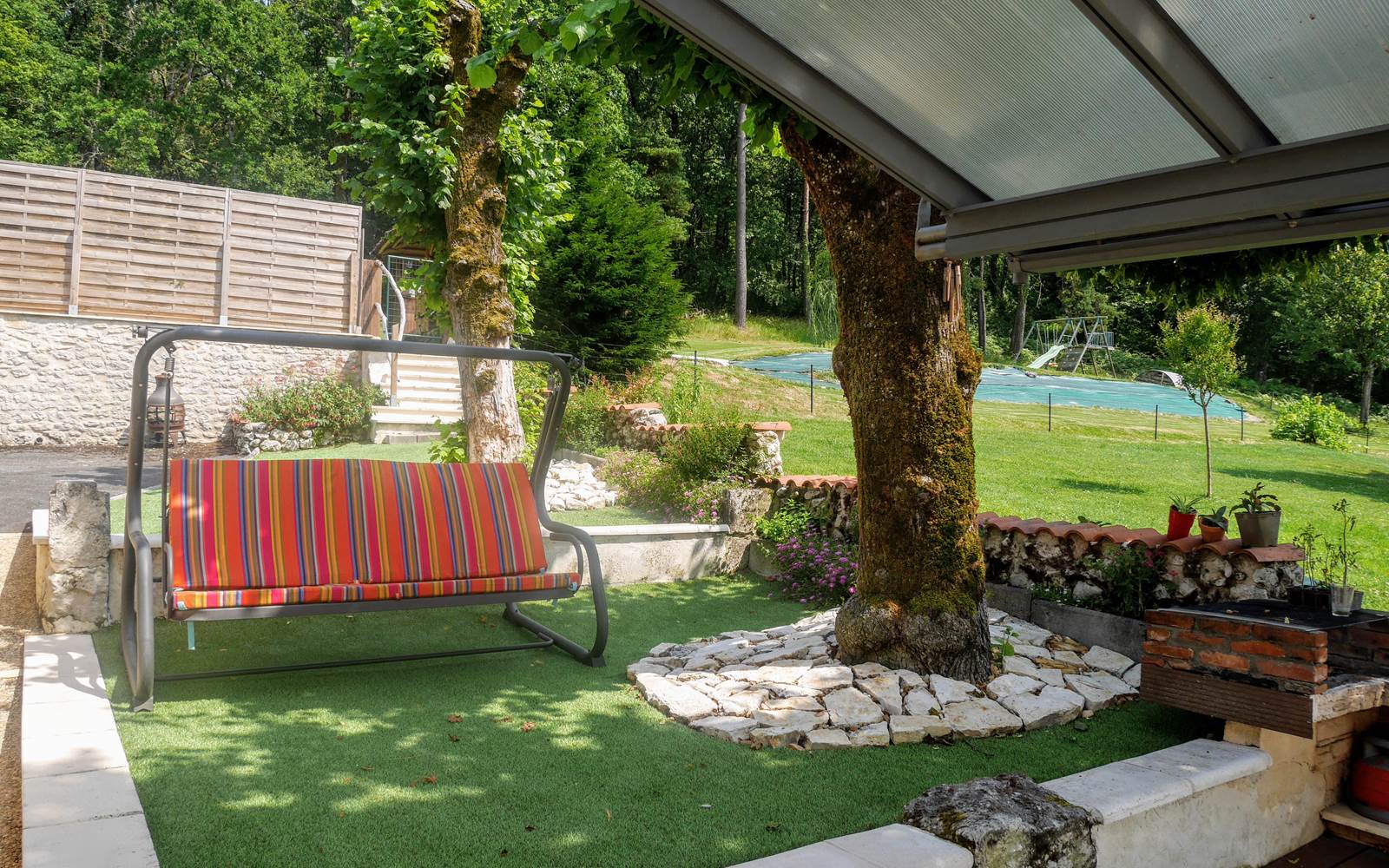 vue devant la villa Maeltri côté cuisine