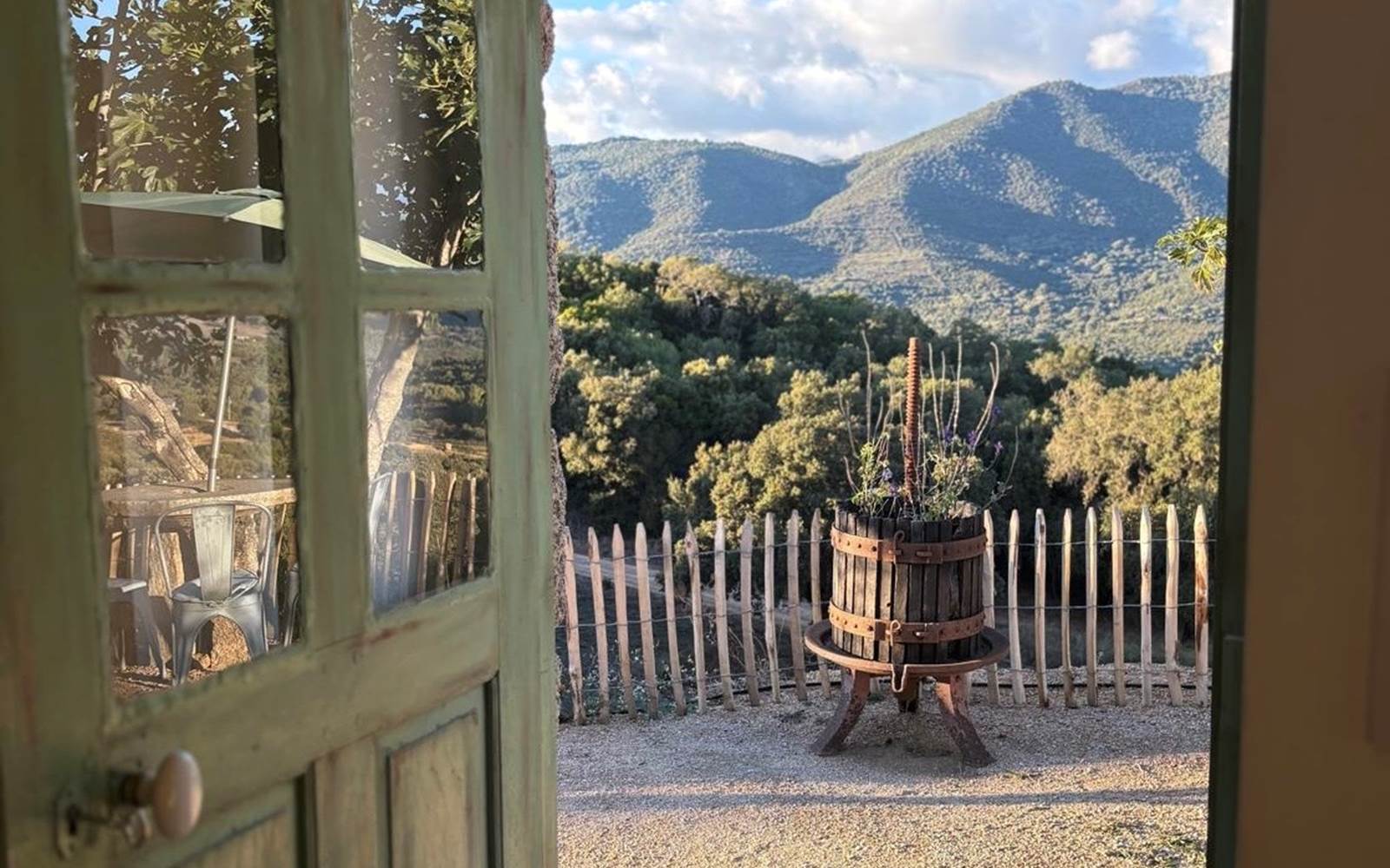 f03195f4-b7d9-49ae-a9ee-c3b4ab5ddb66