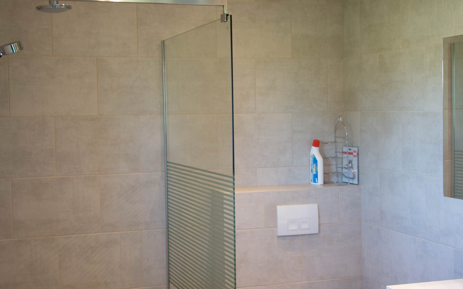 Salle de bain chambre du rez-de-chaussée