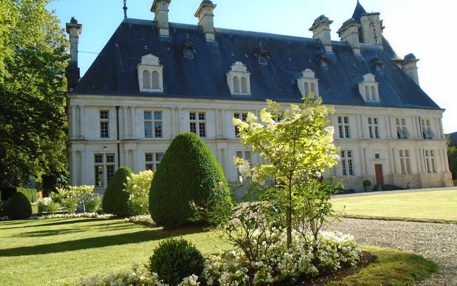 CHATEAU FACADE NORD