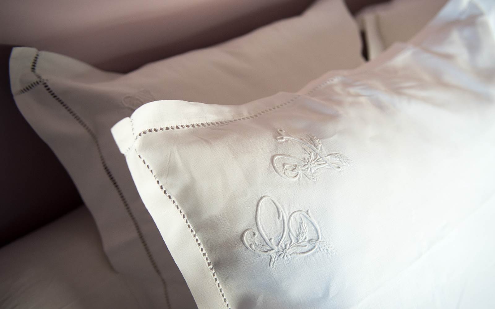 De´tail Linge_Logis Saint Le´onard