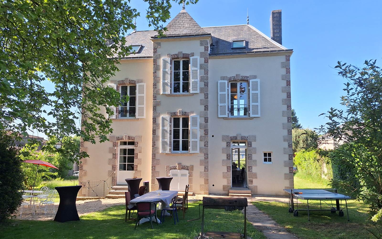 facade arriere gite de charme le quatre feuilles