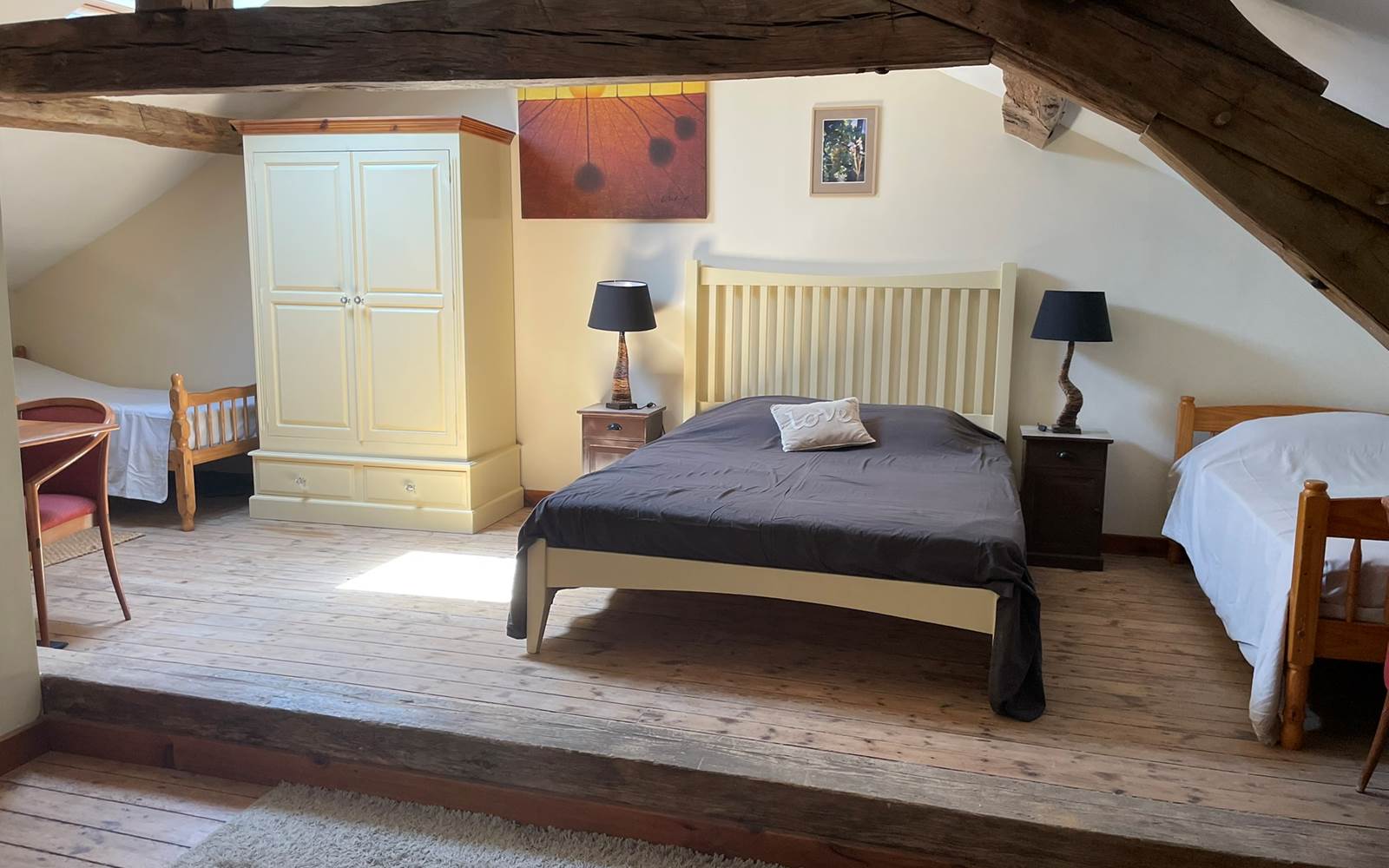 Photo de la Chambre Champagne - Chambres d'hôtes La Grange Richard à Dinsac