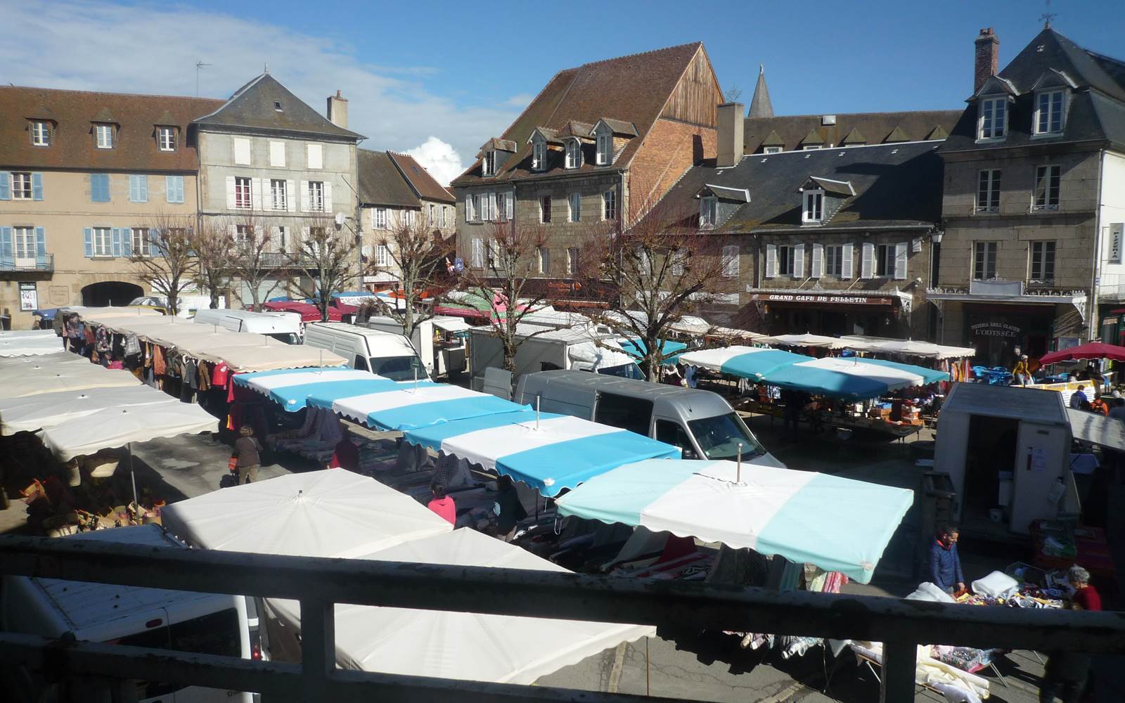 Le marché de Felletin fait parti des plus beaux marchés de la Creuse