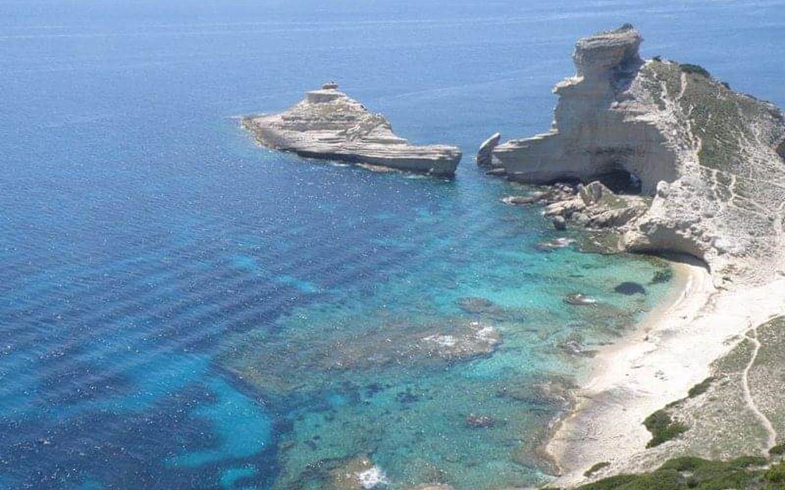 Vers Pertusato, l'île St-Antoine