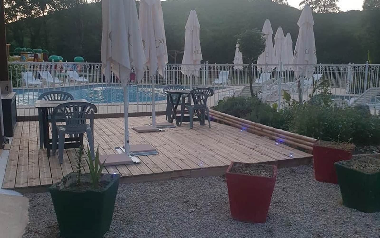 "Le Clos du Moulin", Village de Gîtes en Périgord : la piscine