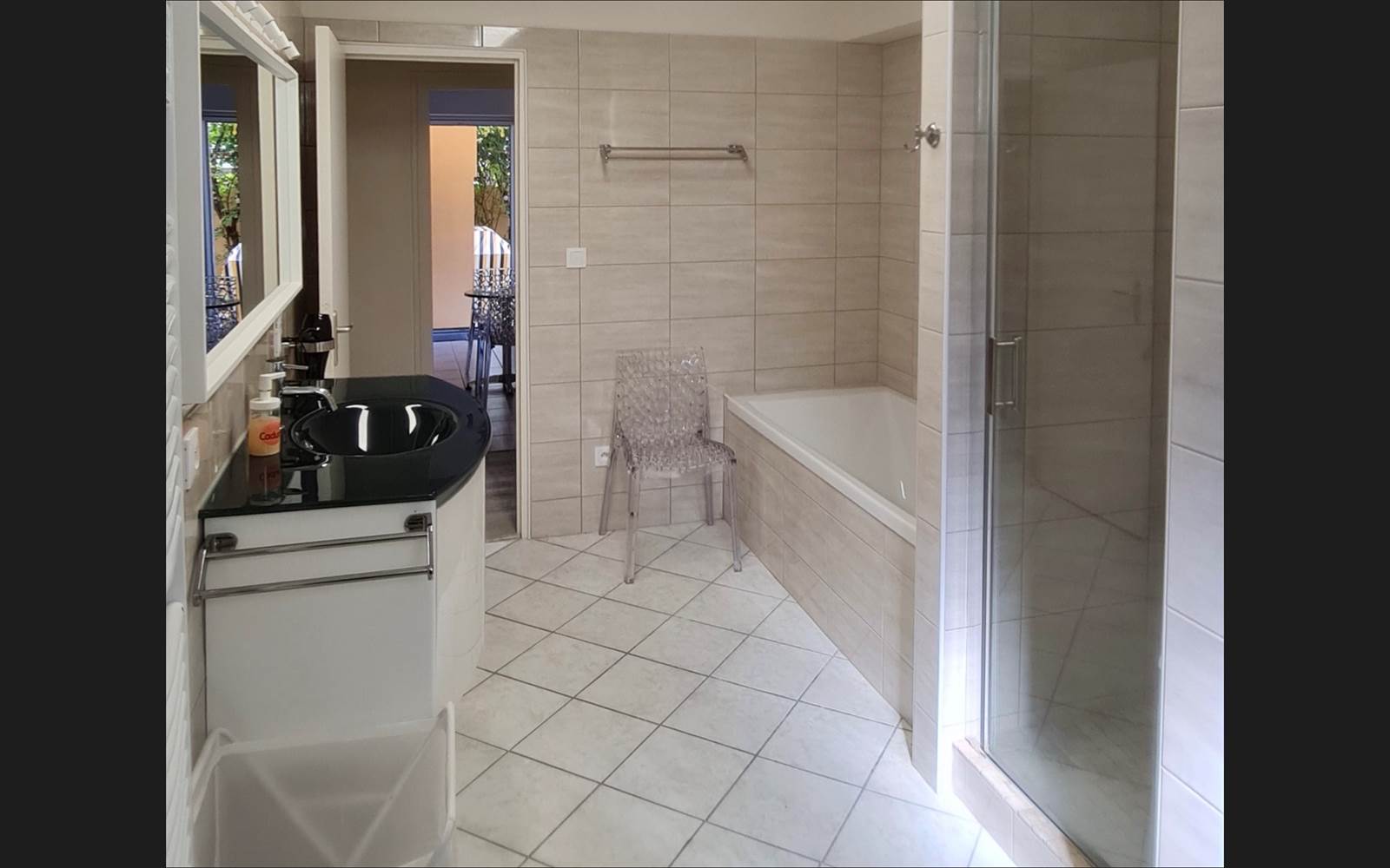 VILLA DU LAC VICHY - salle de bain douche