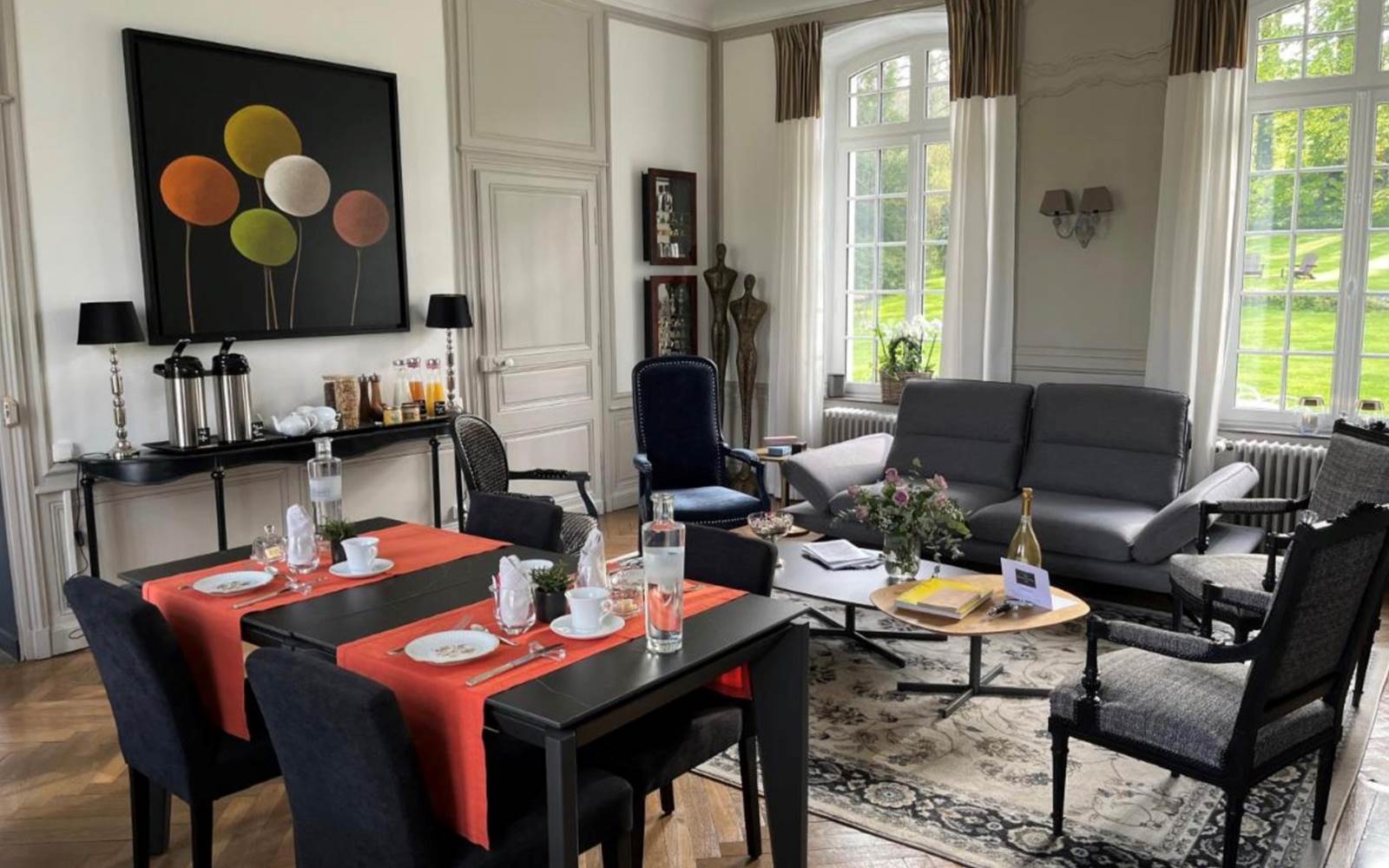 Salle petit déjeuner
