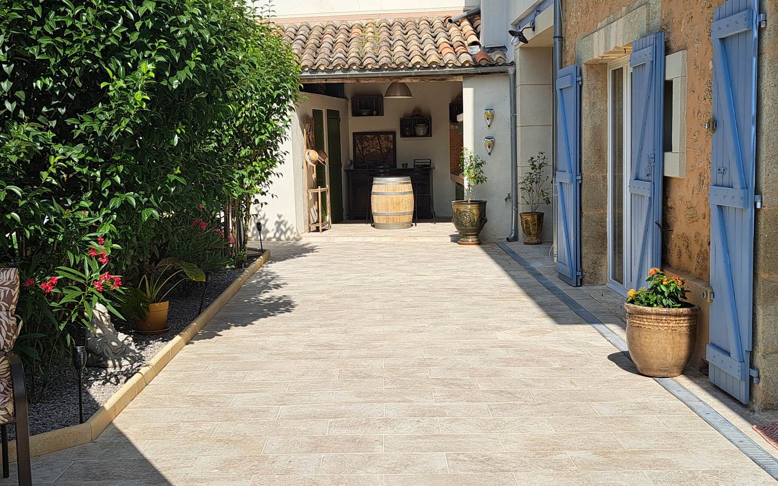 PASSAGE BARBECUE