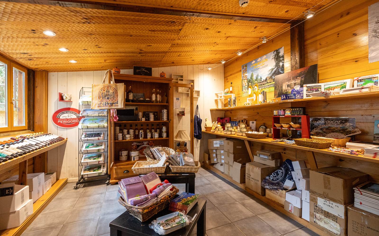 BOUTIQUE 2r