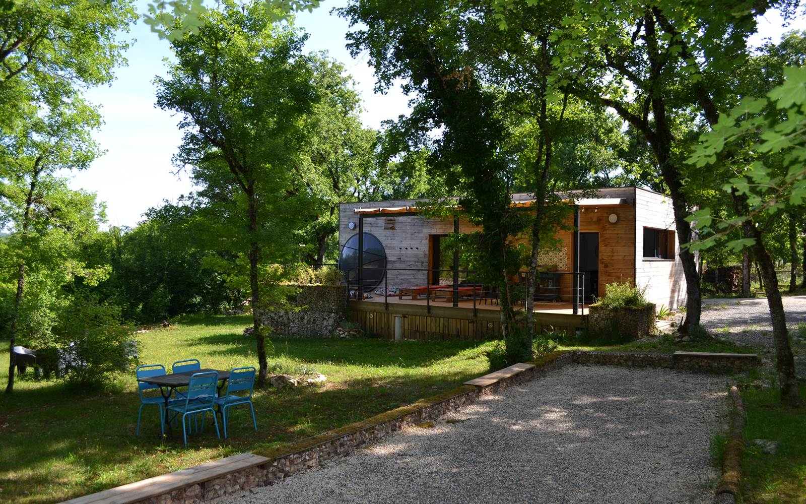 terrain de pétanque