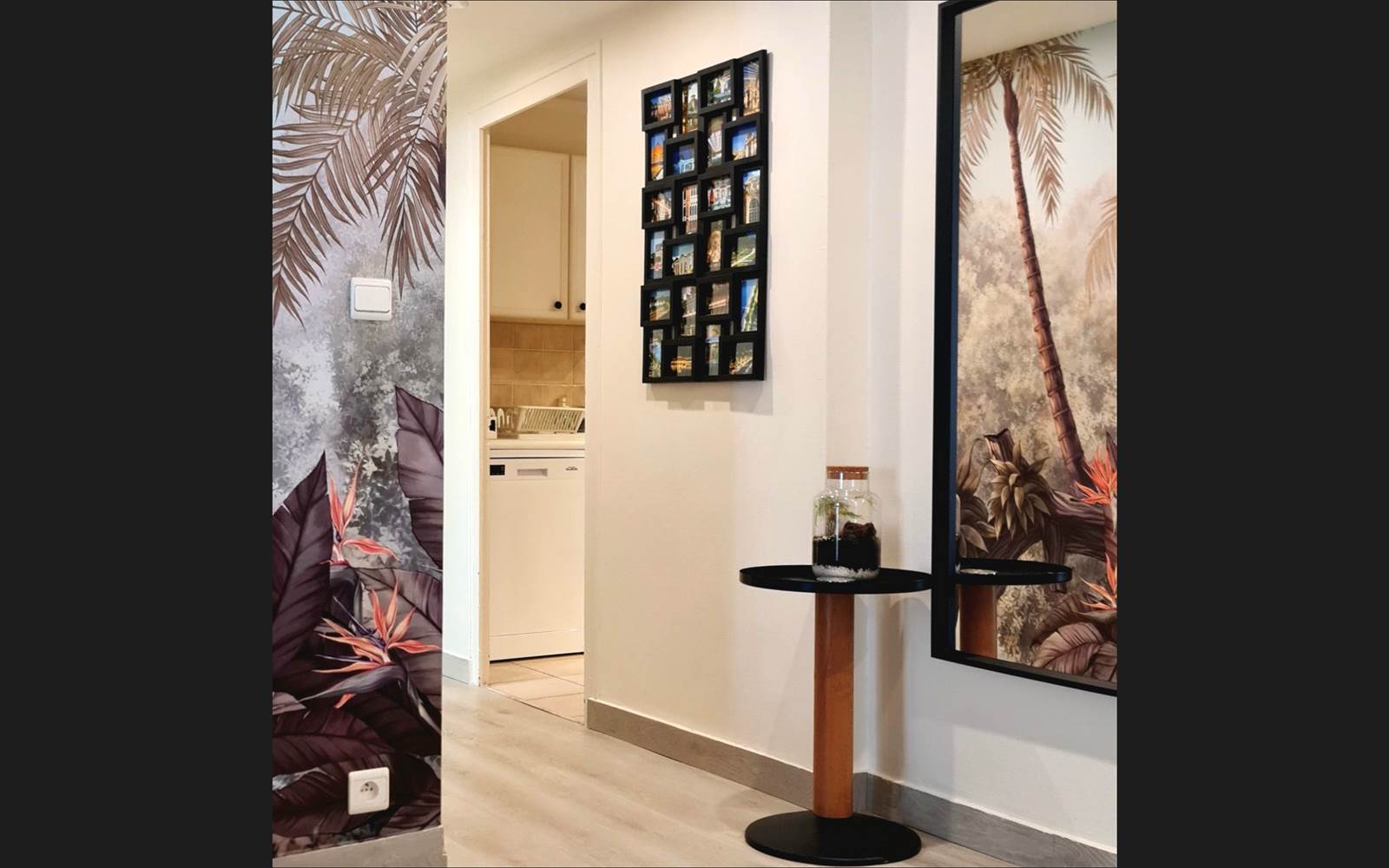 VILLA DU LAC VICHY - salon vers couloir