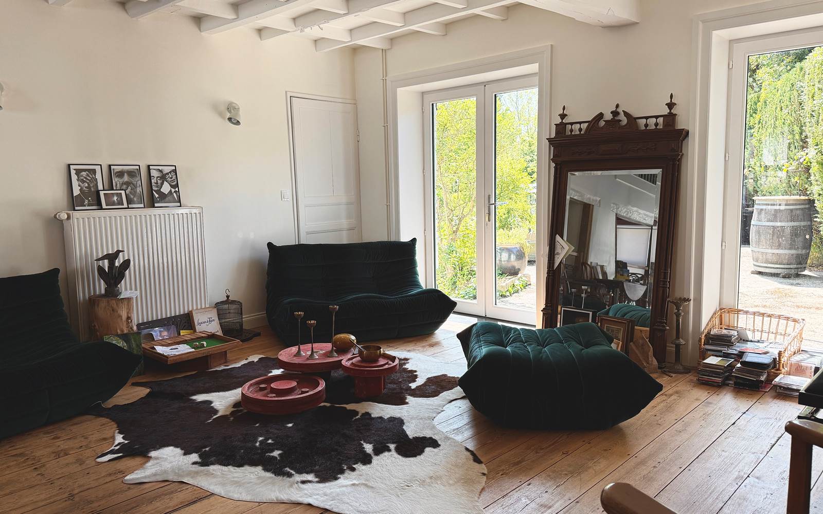 L'espace salon dans le bâtiment principale
