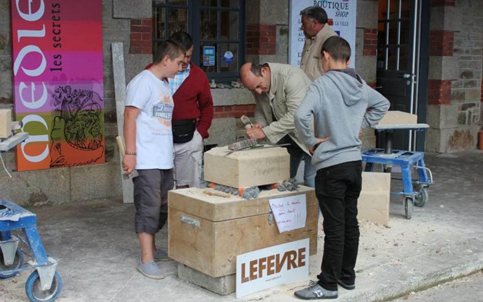 Atelier taille de pierre de 7 à 97 ans