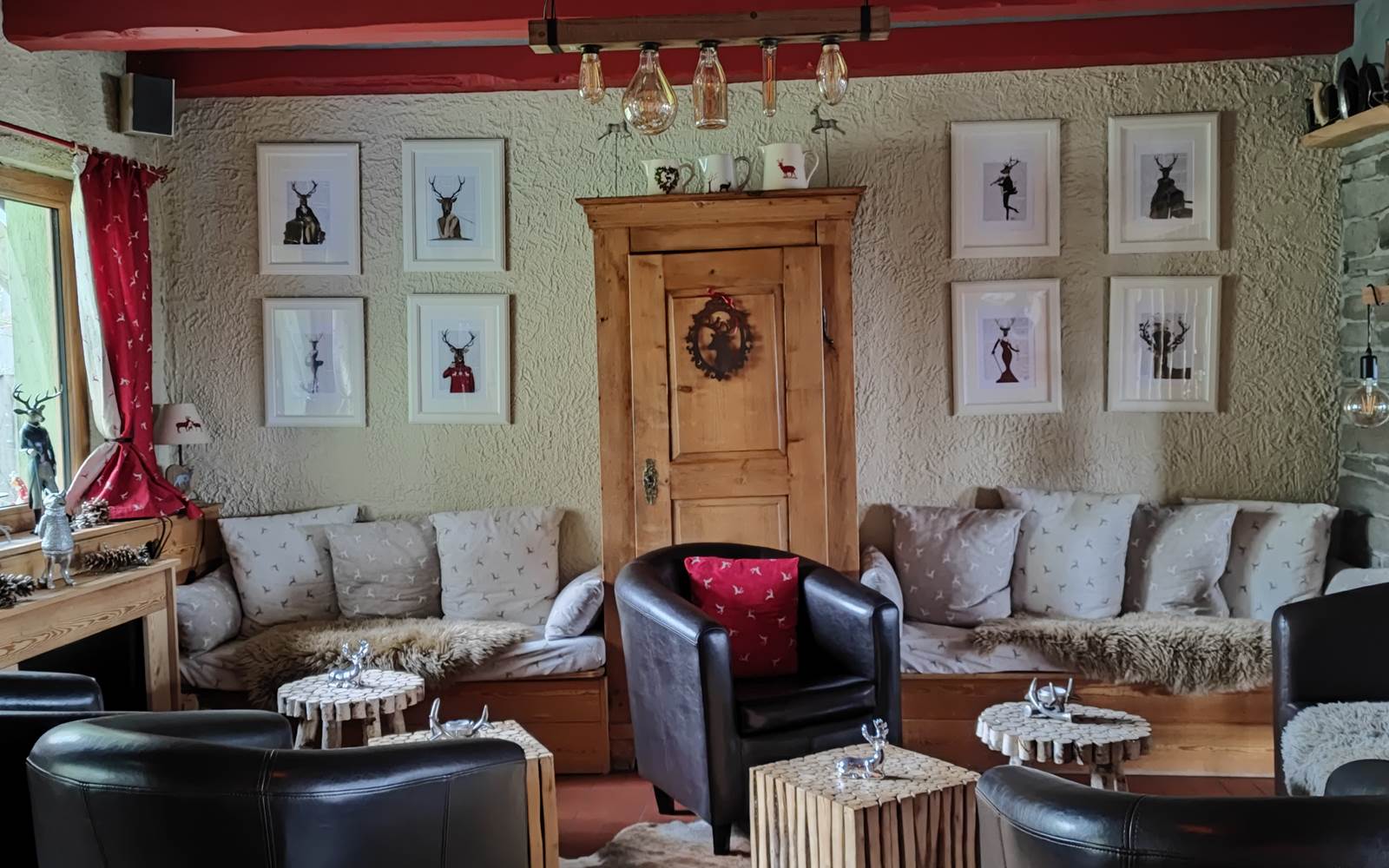 salon bar grande sélection de whisky gin