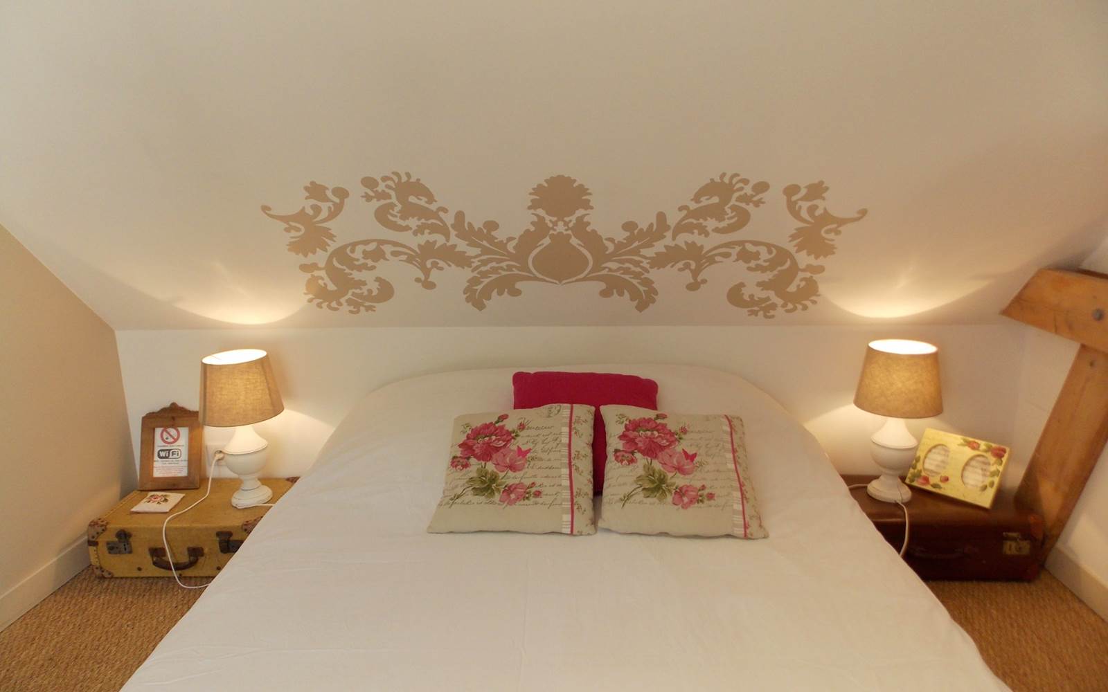 Domaine du Gué du Roi Chambre d'Hôtes Familiale Vitrail
