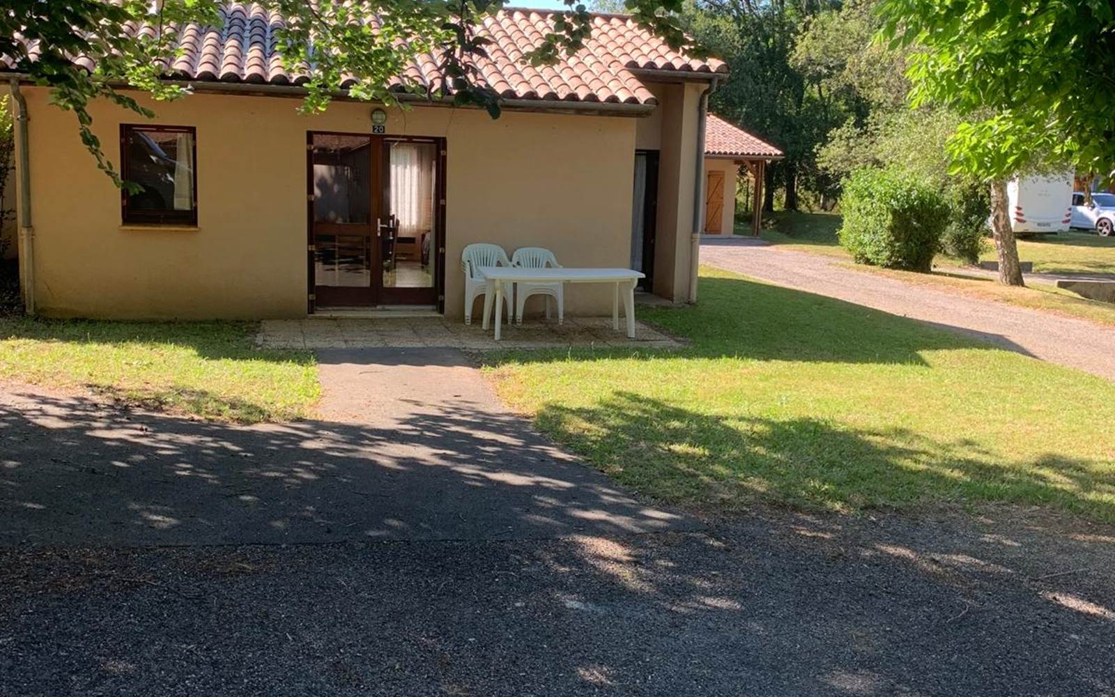 lepetitbois46_Leyme_Vintage_terrasse_Gîte 20