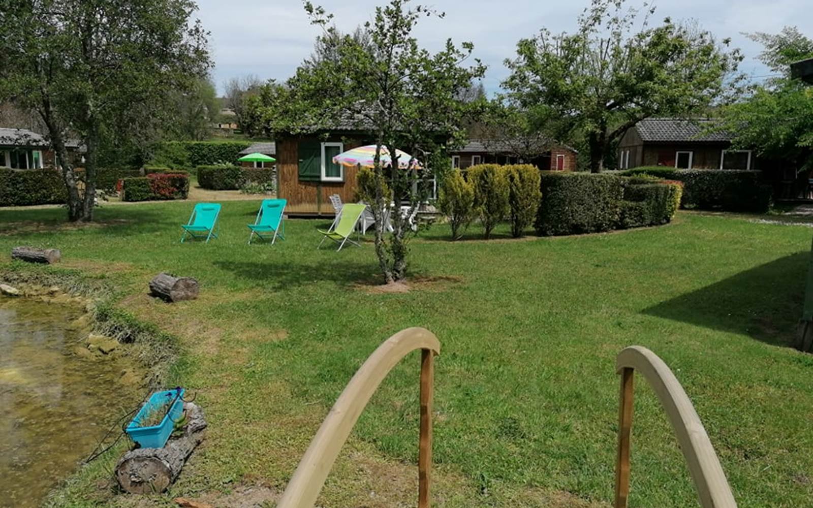 "Le Clos du Moulin", Village de Gîtes en Périgord : aire de jeux pour les enfants