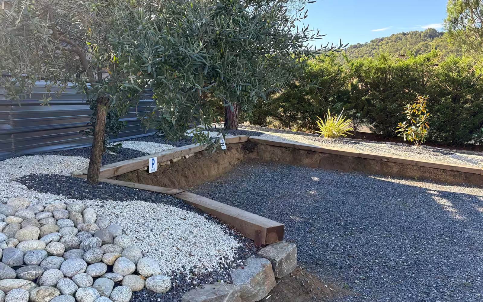 5b616d18-a2e0-490e-a10f-024fa604cd9b