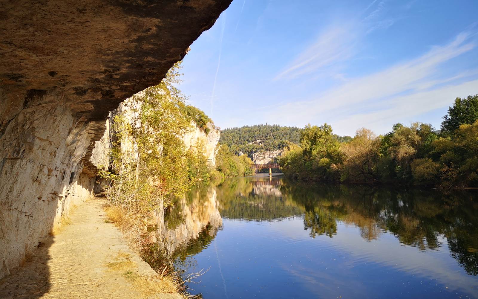 Randonnée Chemin de halage- Bouziès.15 minutes du gîte