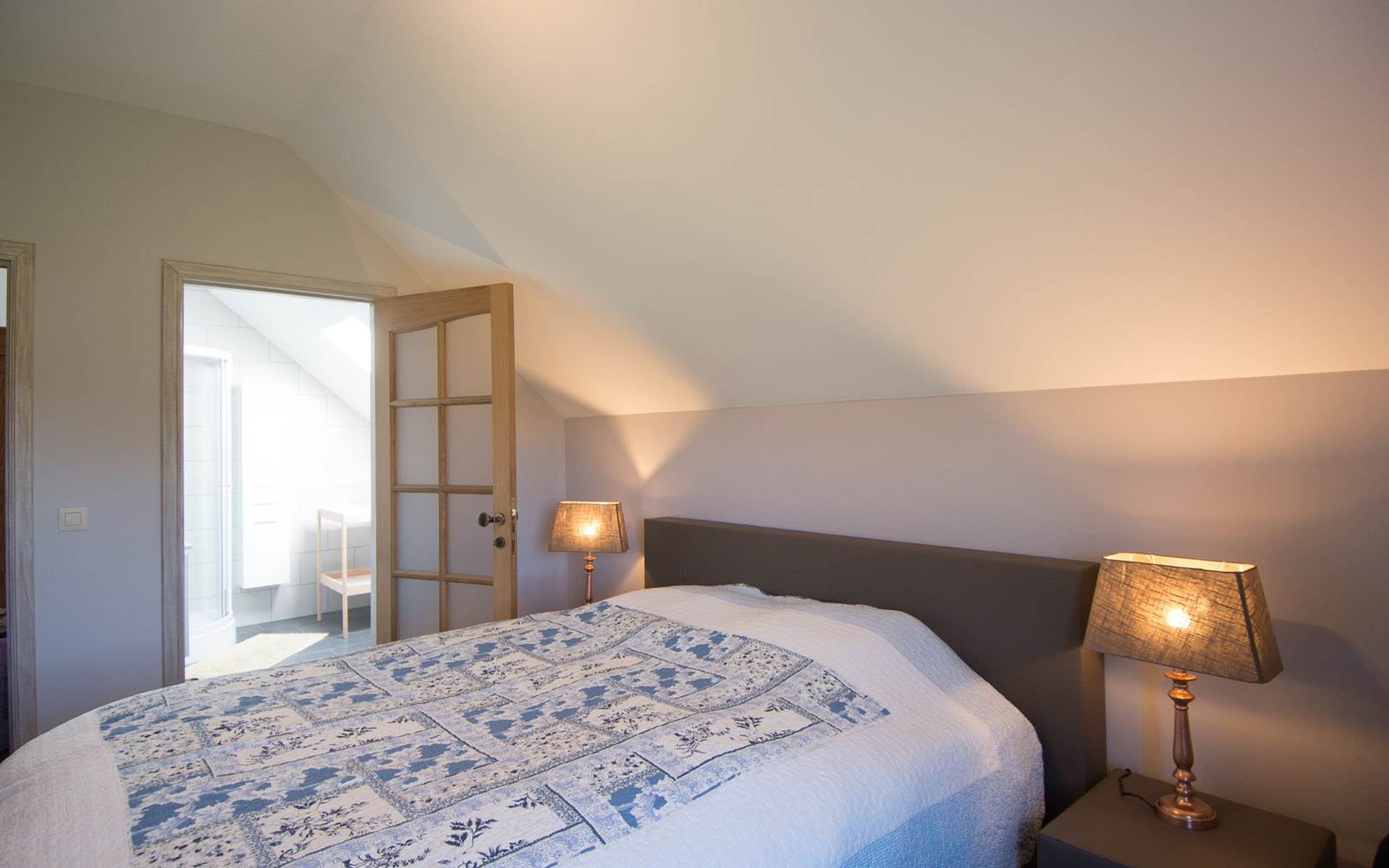 Chambre 2 à l'étage