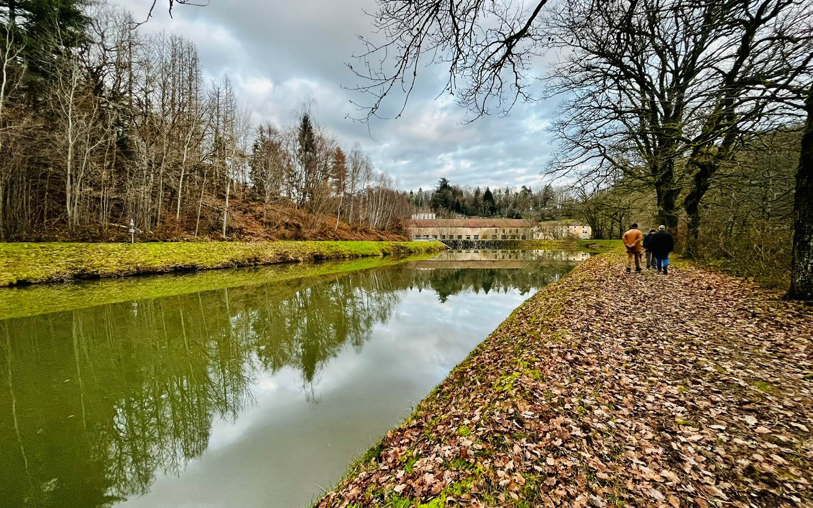 Le canal des Vosges qui relie Moselle et Saone