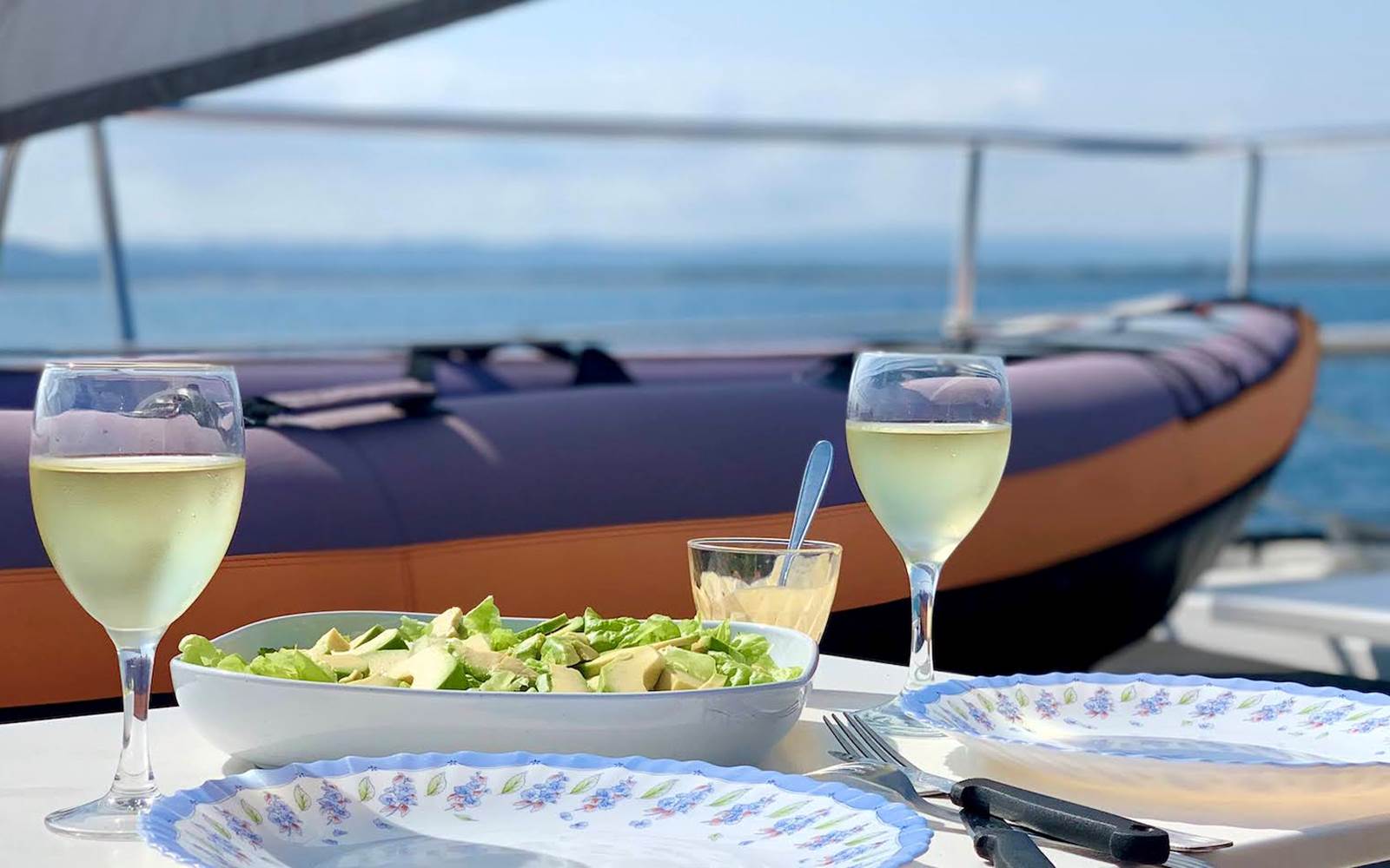 repas sur catamaran
