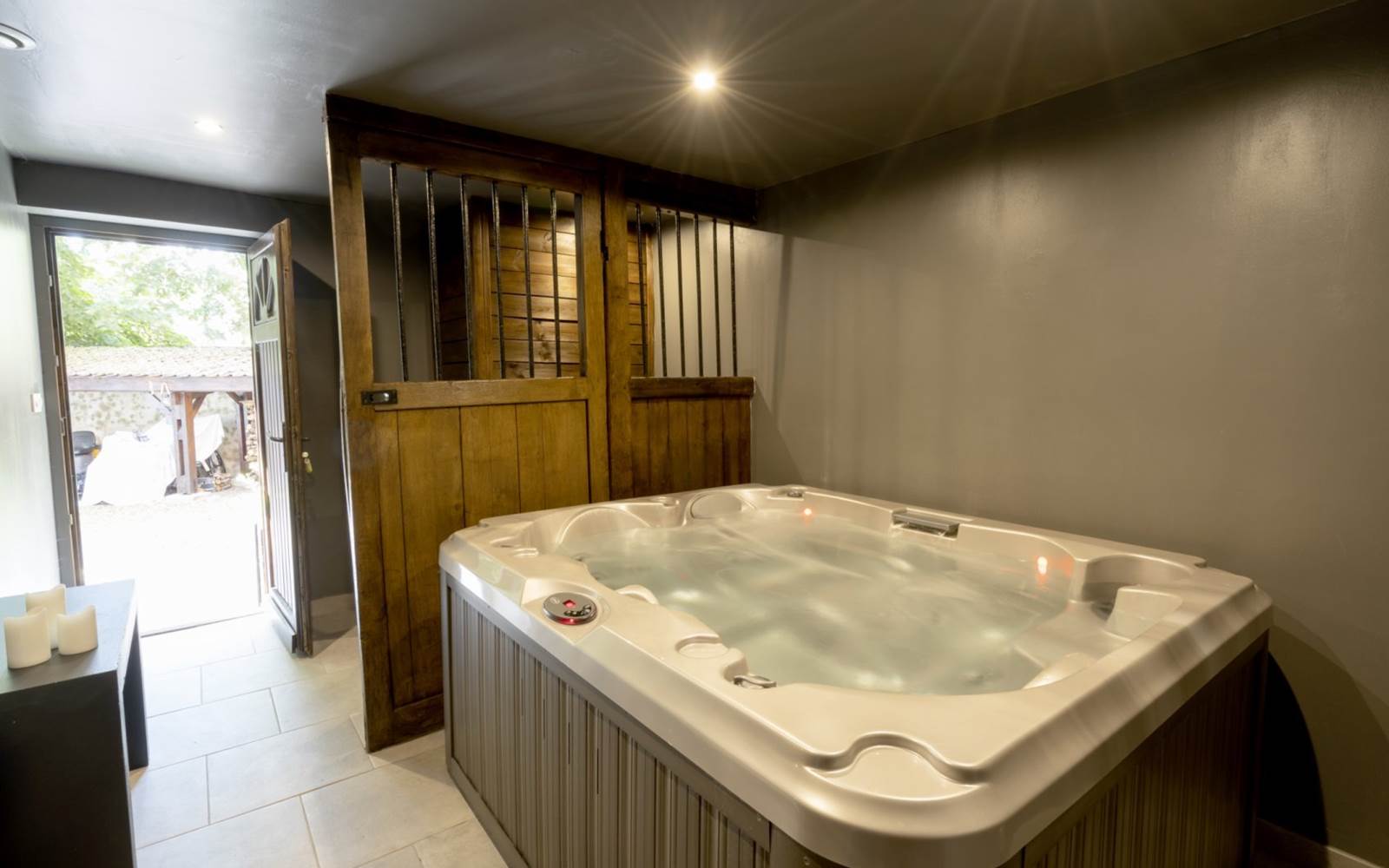 Domaine de la Course - Jacuzzi
