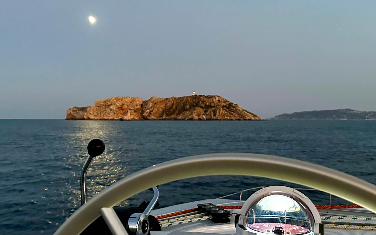 Larguez les amarres