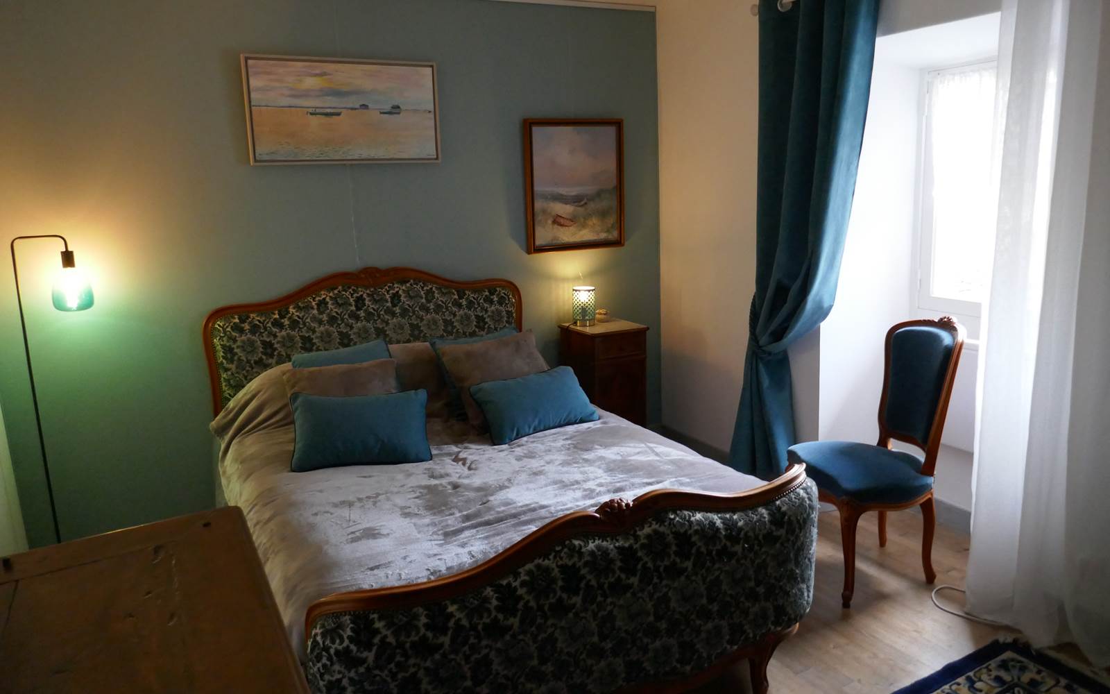 La chambre bleue lit double