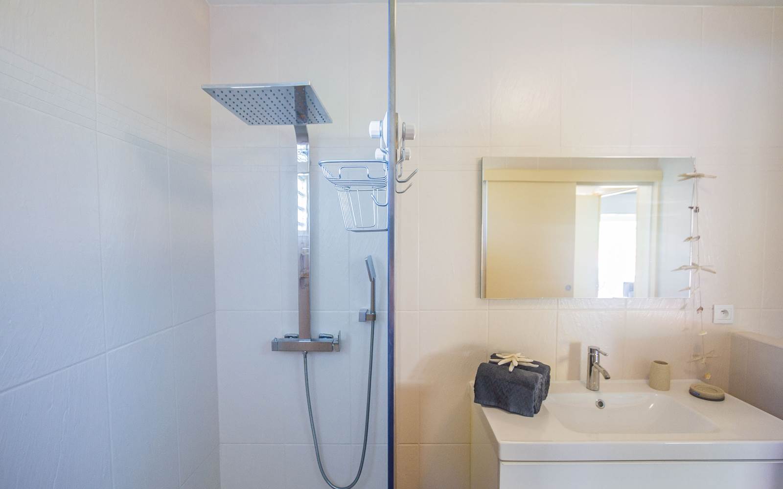 salle de bain attenante