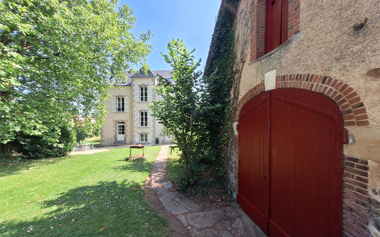 Jardin et Grange du Quatre Feuilles proche Puy du Fou