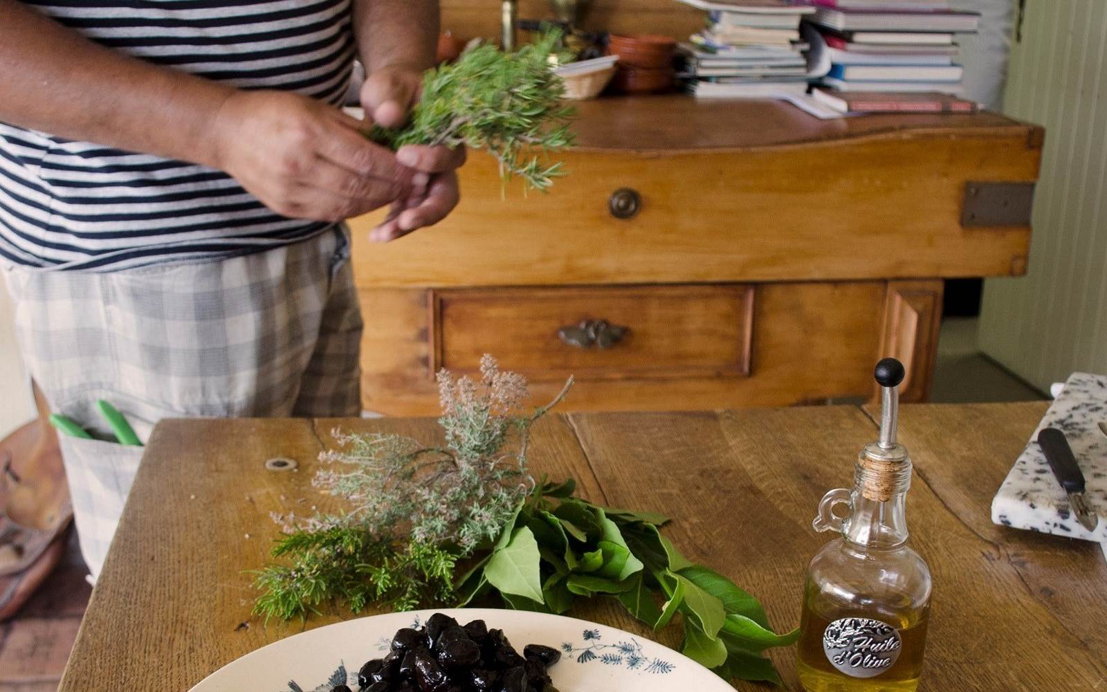 ingredientstapenadethyme