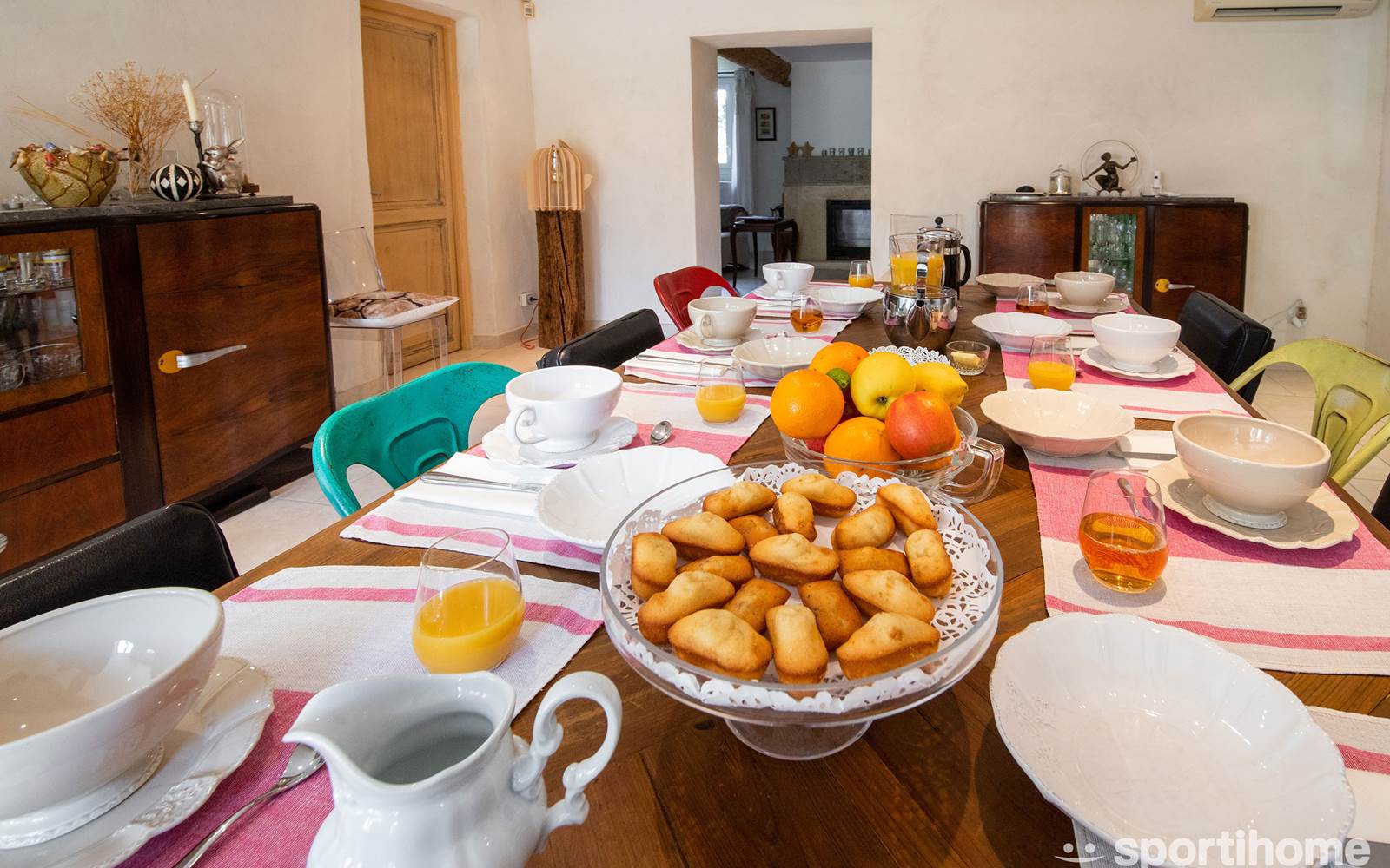 Mas-de-Martinet-petit-dejeuner