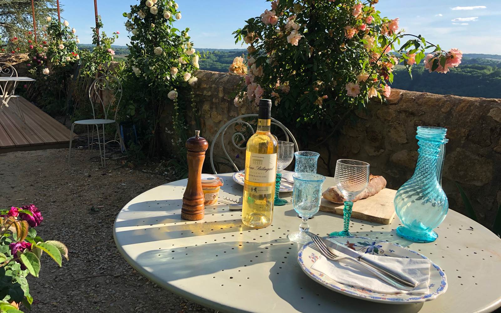 1 Logis à Domme: Picnic dans le jardin
