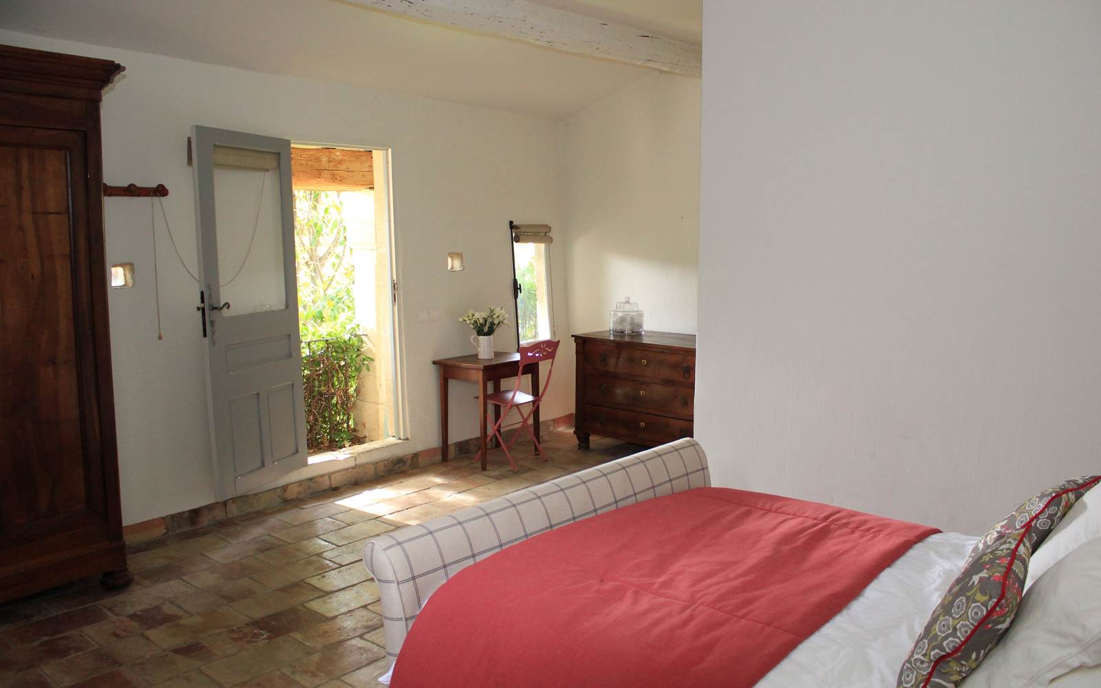 Gite-Bedroom-1-2
