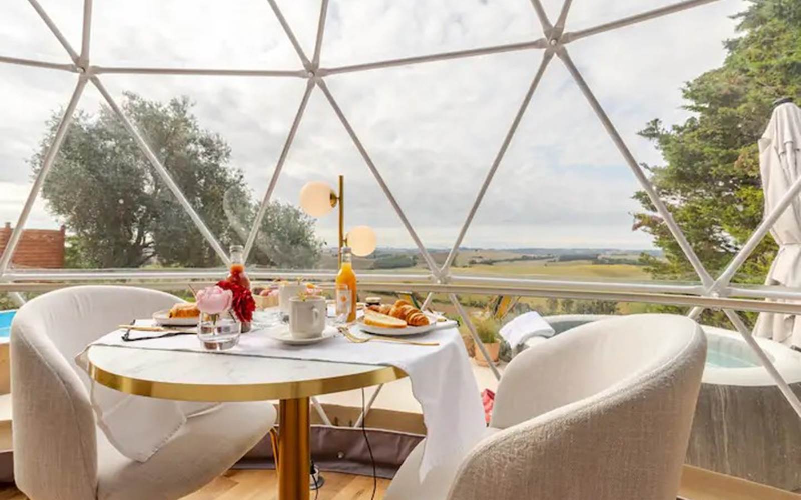 Espace repas et petit déjeuner