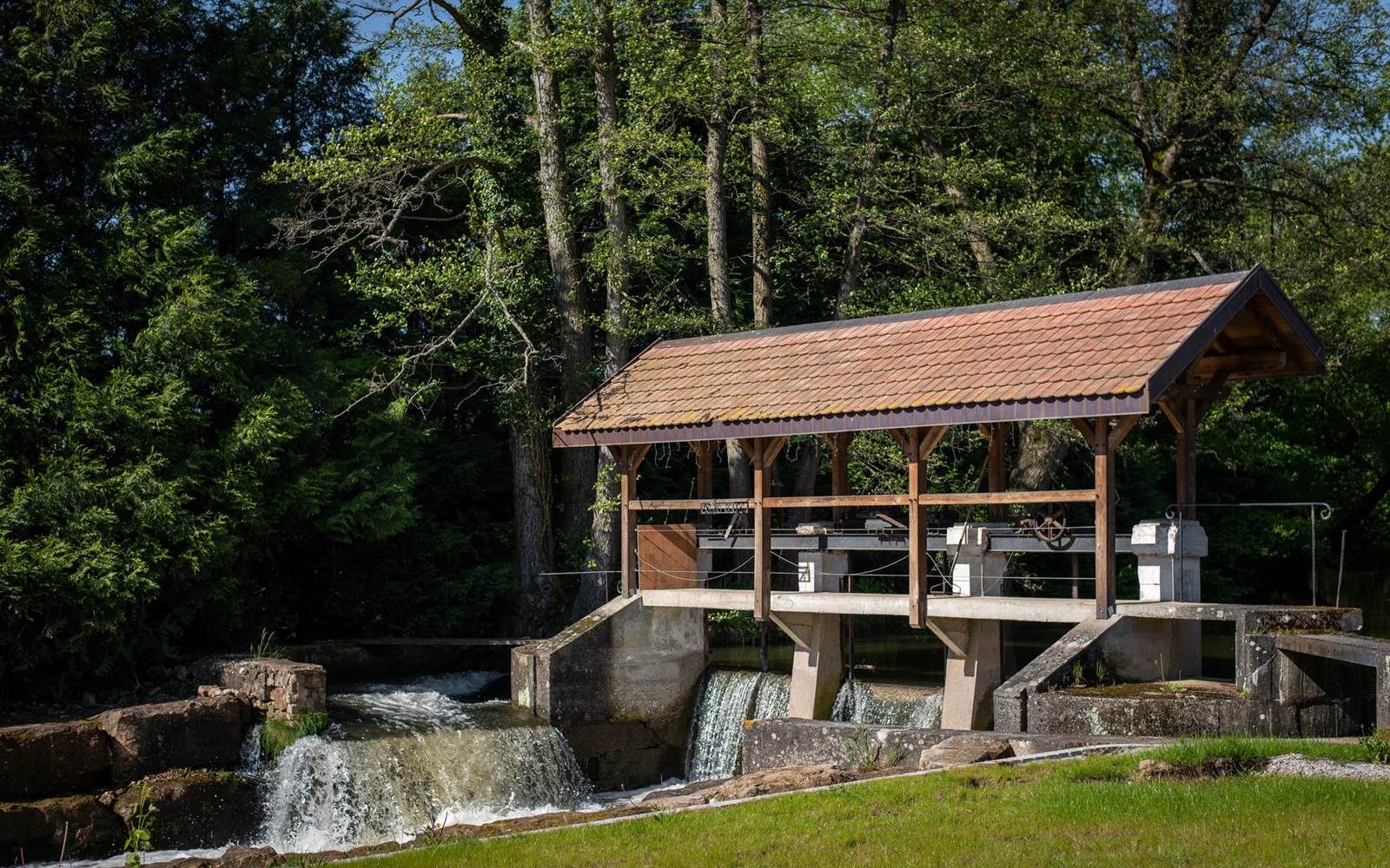 gites-luxe-alsace-nord-karlsmuhle-exterieur-domaine-01